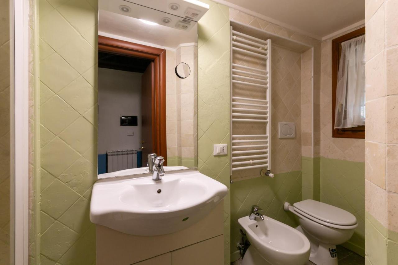 Condominio Cordelina Венеция Экстерьер фото